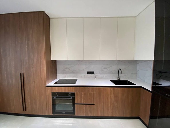 
   Продам 2-комнатную, 63 м², Берберовская ул, 9

. Фото 33.