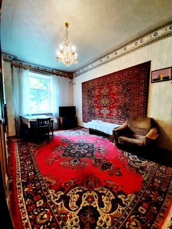
   Продам 3-комнатную, 70 м², 20-я улица ул, 60

. Фото 2.