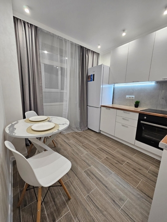 
   Продам 1-комнатную, 35 м², 26-я линия ул, 35

. Фото 3.