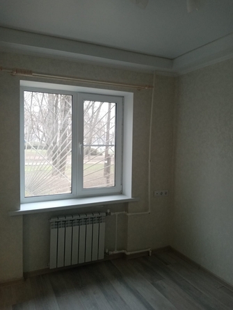 
   Продам 3-комнатную, 49 м², Стачки пр-кт, 37

. Фото 3.