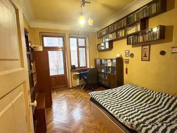 
   Продам 2-комнатную, 65 м², Соборный пер, 45

. Фото 3.