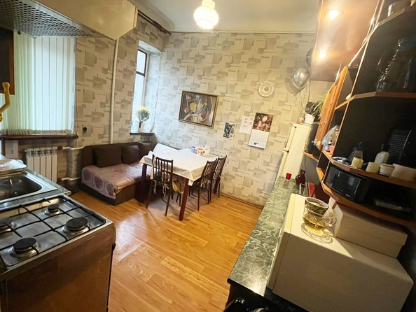 
   Продам 2-комнатную, 65 м², Соборный пер, 45

. Фото 5.