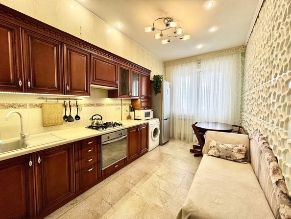 
   Продам 1-комнатную, 38.3 м², Благодатная ул, 241

. Фото 1.