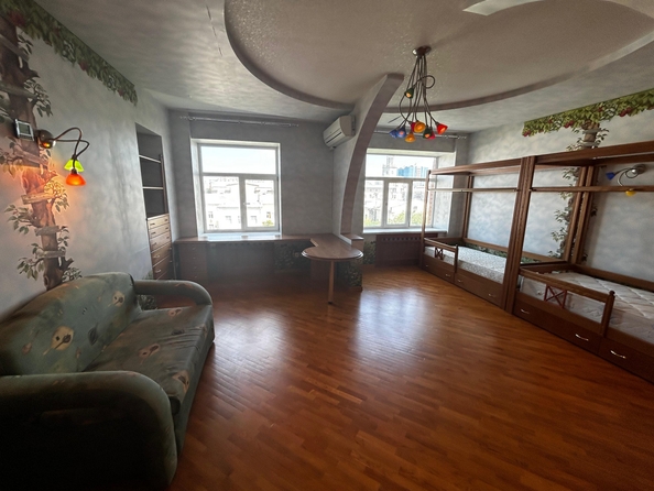 
   Продам 4-комнатную, 212 м², Большая Садовая ул, 39а

. Фото 11.