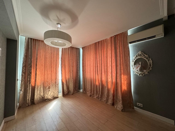 
   Продам 3-комнатную, 112.5 м², 2-я Краснодарская ул, 135а

. Фото 5.