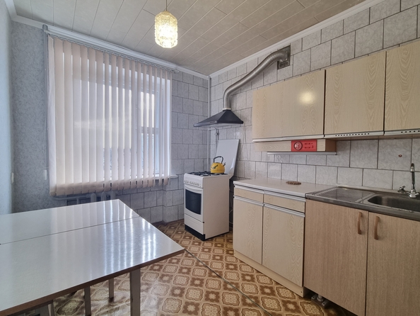 
   Продам 1-комнатную, 35.8 м², 18-я улица ул, 69

. Фото 5.