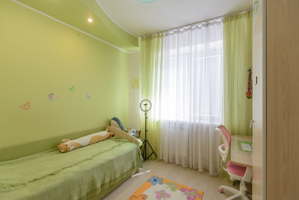 
   Продам 4-комнатную, 83.6 м², Павленко ул, 40

. Фото 32.