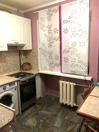 
   Продам 3-комнатную, 60 м², Стачки пр-кт, 190

. Фото 5.