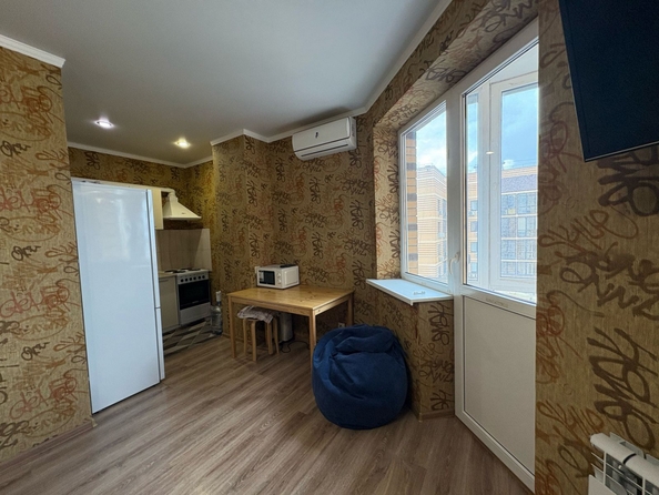 
   Продам студию, 34 м², Малюгиной ул, 228

. Фото 2.