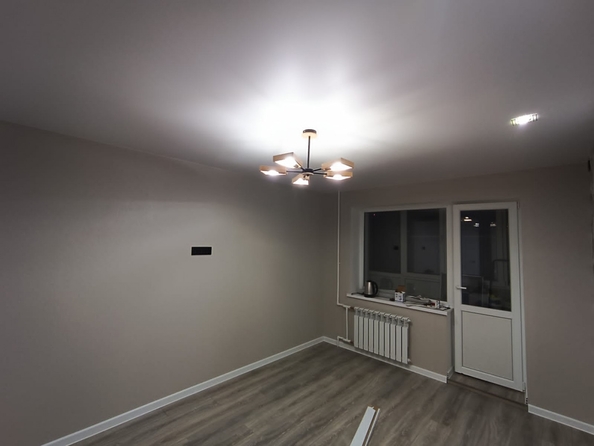
   Продам 2-комнатную, 48 м², Коммунистический пр-кт, 33/1

. Фото 3.