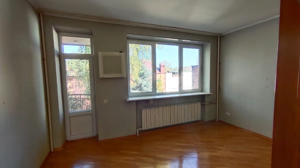 
   Продам дом, 380 м², Ростов-на-Дону

. Фото 7.