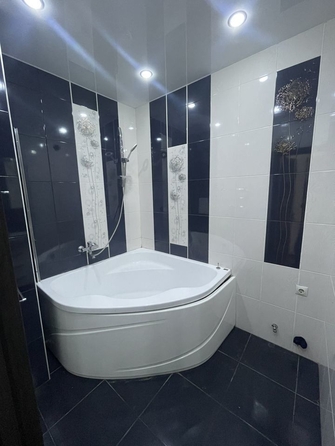 
   Продам 3-комнатную, 82 м², Жмайлова ул, 4

. Фото 5.
