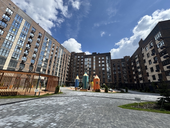 
   Продам 2-комнатную, 59 м², 40-летия Победы пр-кт, 111

. Фото 2.