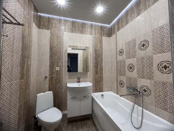 
   Продам 1-комнатную, 38 м², Жданова ул, 19

. Фото 9.