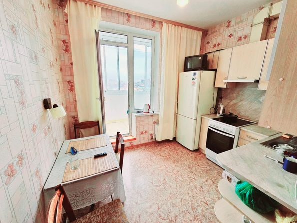 
   Продам 1-комнатную, 38 м², Еременко ул, 97/29

. Фото 2.