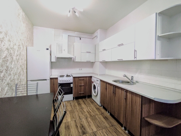 
   Продам 1-комнатную, 47 м², Крупской ул, 82/4

. Фото 4.