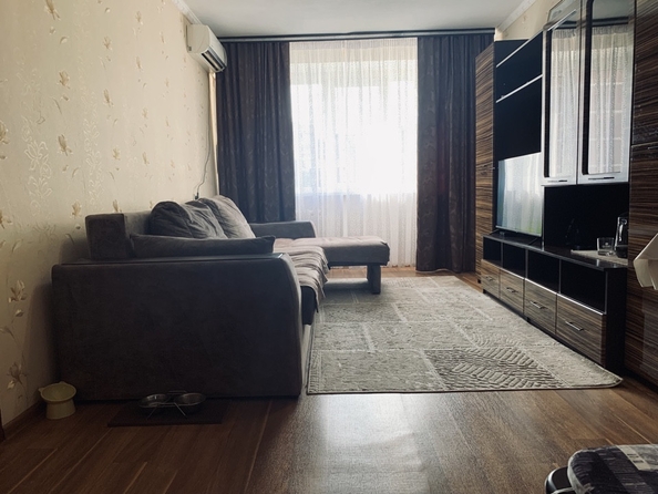 
   Продам 2-комнатную, 37 м², Матросова ул, 37

. Фото 1.