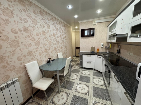 
   Продам 2-комнатную, 56 м², Извилистая ул, 11/1

. Фото 1.