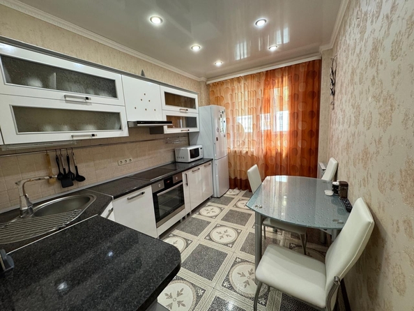 
   Продам 2-комнатную, 56 м², Извилистая ул, 11/1

. Фото 19.