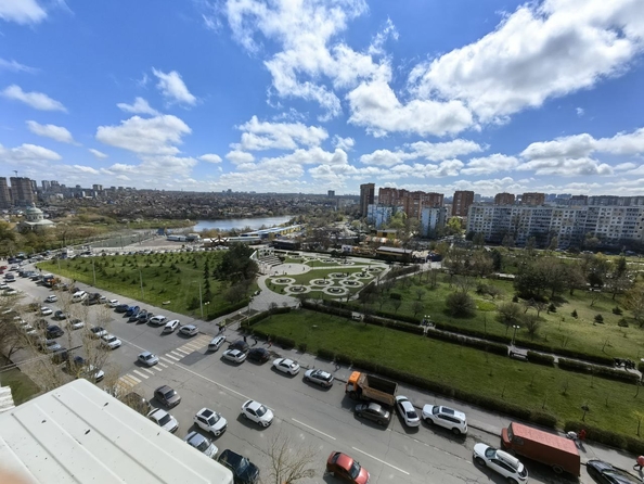 
   Продам 3-комнатную, 64 м², Комарова б-р, 38

. Фото 20.