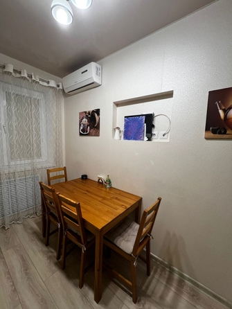 
   Продам 3-комнатную, 64 м², Комарова б-р, 11/3

. Фото 6.