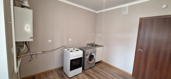 
   Продам 1-комнатную, 37 м², Берберовская ул, 28

. Фото 1.