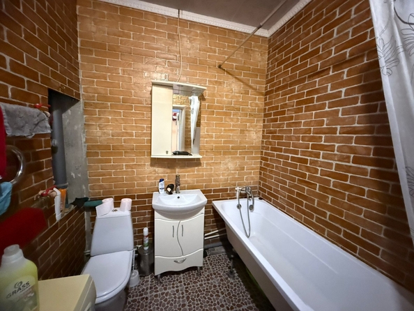 
   Продам 1-комнатную, 38 м², Жданова ул, 21

. Фото 4.