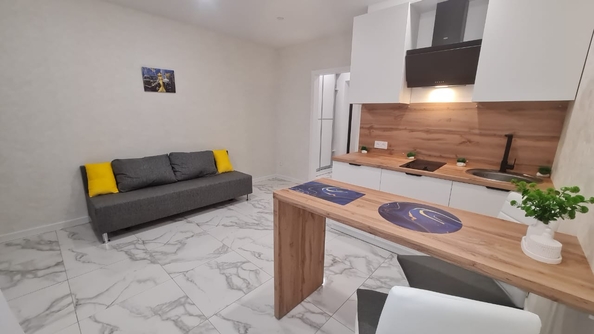 
   Продам студию, 28 м², Студенческая ул, 8

. Фото 1.