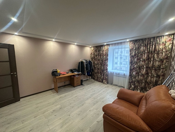 
  Продается 3-комн. квартира, 79.6 м², Воровского ул, д. 67
. Фото 6.