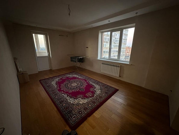 
  Продается 3-комн. квартира, 95 м², Адыгейская ул, д. 30
. Фото 4.