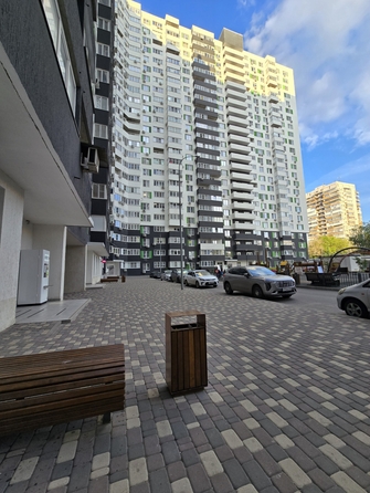
  Продается 2-комн. квартира, 60 м², Жмайлова ул, д. 19а
. Фото 19.