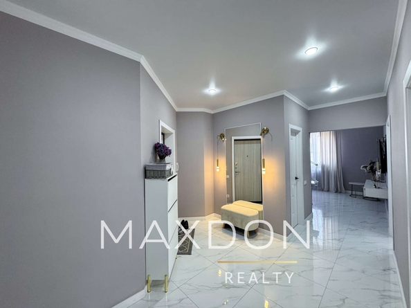 
  Продается 3-комн. квартира, 90 м², Берберовская ул, д. 4/2
. Фото 28.