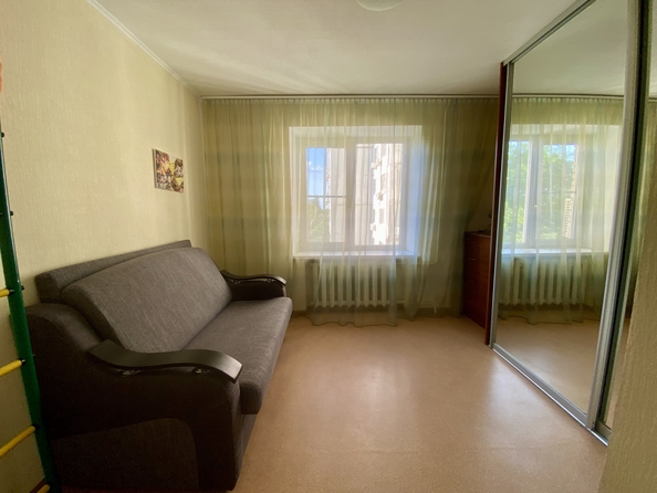 
  Продается 3-комн. квартира, 64 м², 40-летия Победы пр-кт, д. 81
. Фото 7.