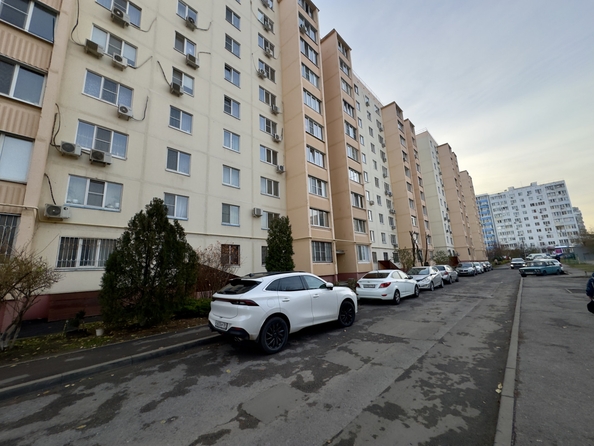 
  Продается 2-комн. квартира, 52.9 м², Коминтерна ул, д. 143
. Фото 11.