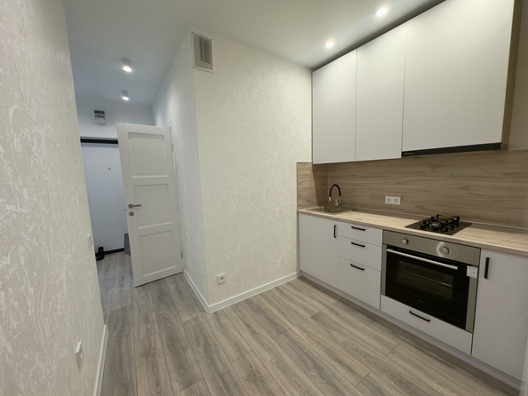 
  Продается 1-комн. квартира, 33 м², Берберовская ул, д. 24
. Фото 2.