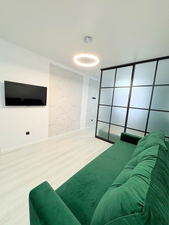 
  Продается 2-комн. квартира, 47 м², Комарова б-р, д. 1
. Фото 7.