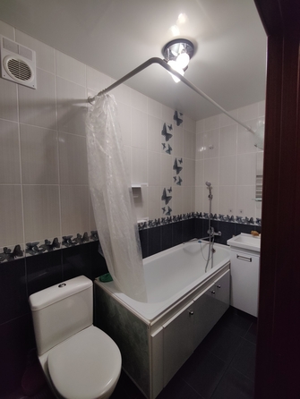 
  Продается 2-комн. квартира, 70 м², Извилистая ул, д. 7
. Фото 6.