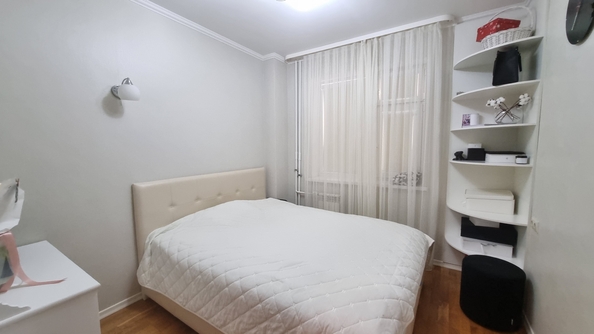 
  Продается 2-комн. квартира, 41 м², Жмайлова ул, д. 4/2
. Фото 6.
