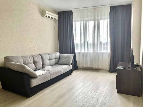 
  Продается 1-комн. квартира, 41 м², Береговая ул, д. 117
. Фото 2.