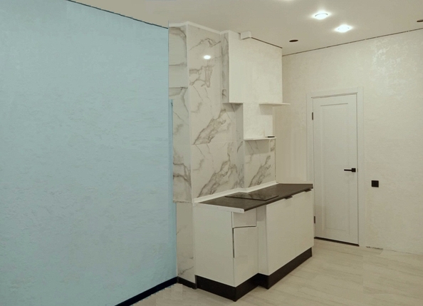 
  Продается 2-комн. квартира, 41 м², Баумана ул, д. 72
. Фото 4.