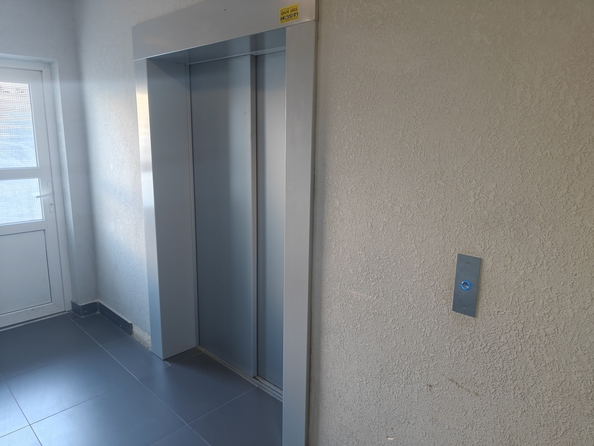 
  Продается 2-комн. квартира, 50 м², Стабильная ул, д. 3
. Фото 9.