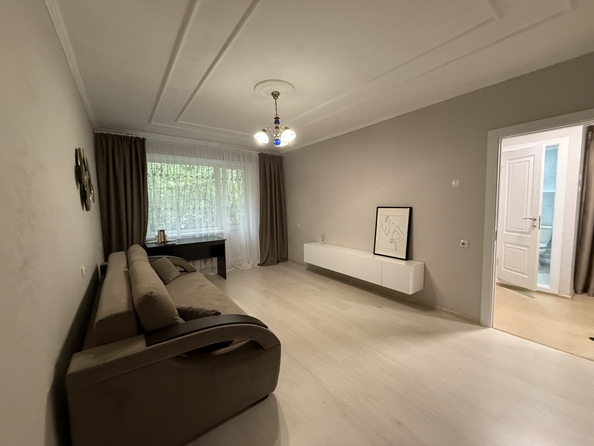 
  Продается 1-комн. квартира, 37 м², Жмайлова ул, д. 6
. Фото 4.