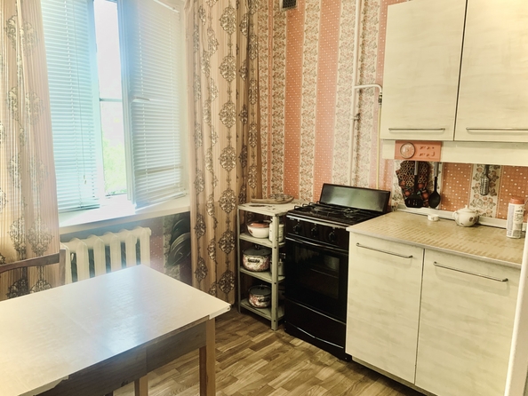 
  Продается 1-комн. квартира, 38 м², Жмайлова ул, д. 11
. Фото 3.