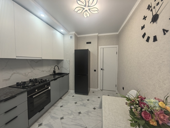 
  Продается 1-комн. квартира, 37.9 м², Берберовская ул, д. 32
. Фото 2.