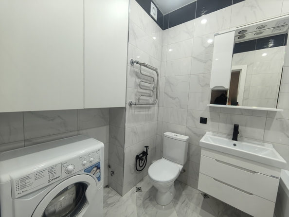 
  Продается 1-комн. квартира, 37.9 м², Берберовская ул, д. 32
. Фото 7.