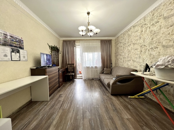 
  Продается 3-комн. квартира, 76 м², Коминтерна ул, д. 143
. Фото 8.