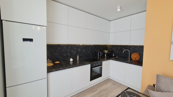 
  Продается 2-комн. квартира, 38 м², Таганрогская ул, д. 132
. Фото 2.