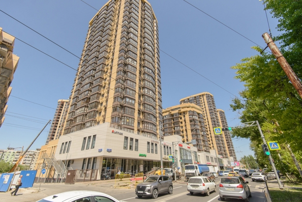 
  Продается 4-комн. квартира, 112 м², Ларина ул, д. 45
. Фото 1.