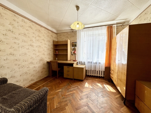 
  Продается 3-комн. квартира, 63 м², Закруткина ул, д. 30
. Фото 2.
