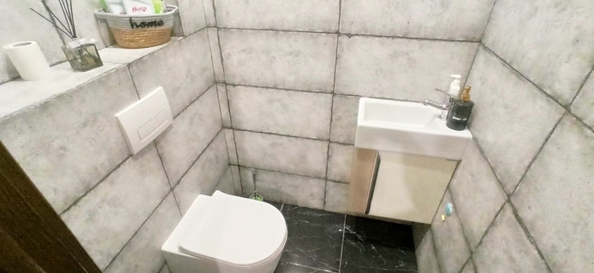 
  Продается 3-комн. квартира, 68 м², Дунаевского пер, д. 17
. Фото 16.